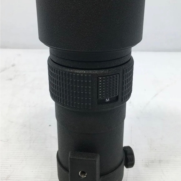 Nikon 300mm F4 ED AF lens